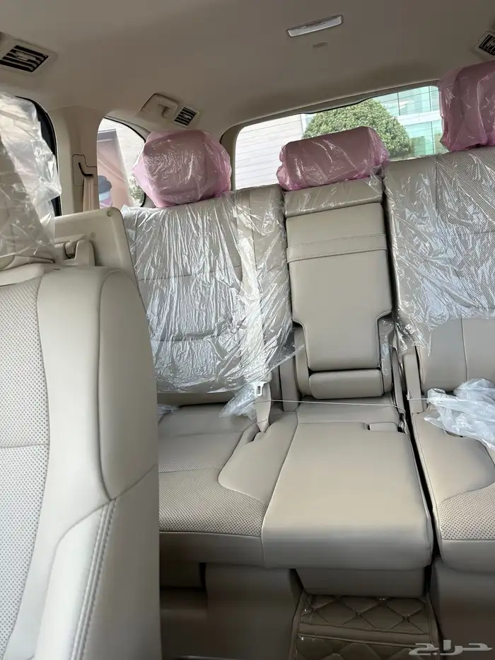 جيب لاندكروزر GXR وارد البريمي 2023 10