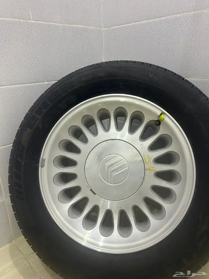 جنط فورد ماركيز من 99 الي 4 الجنط بلد البيع اعلي سوم 3