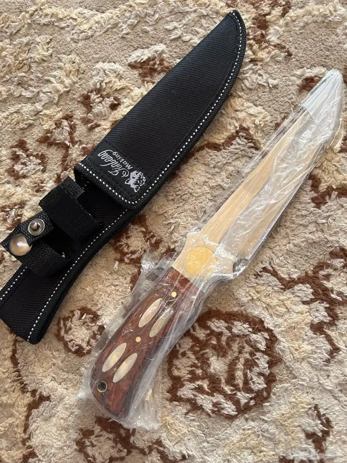 سكين كلومبيه حاده جدا  تنفع ل اصحاب الرحلات والصيد على السوم 1