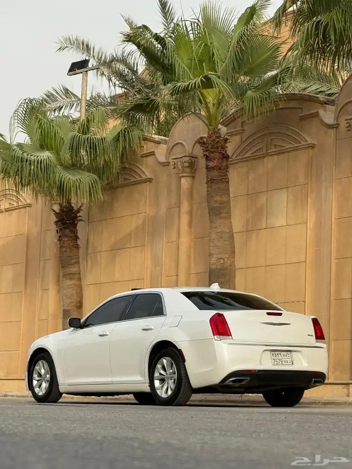 كرايزلر 2015 نظيفه 6 سلندر 6