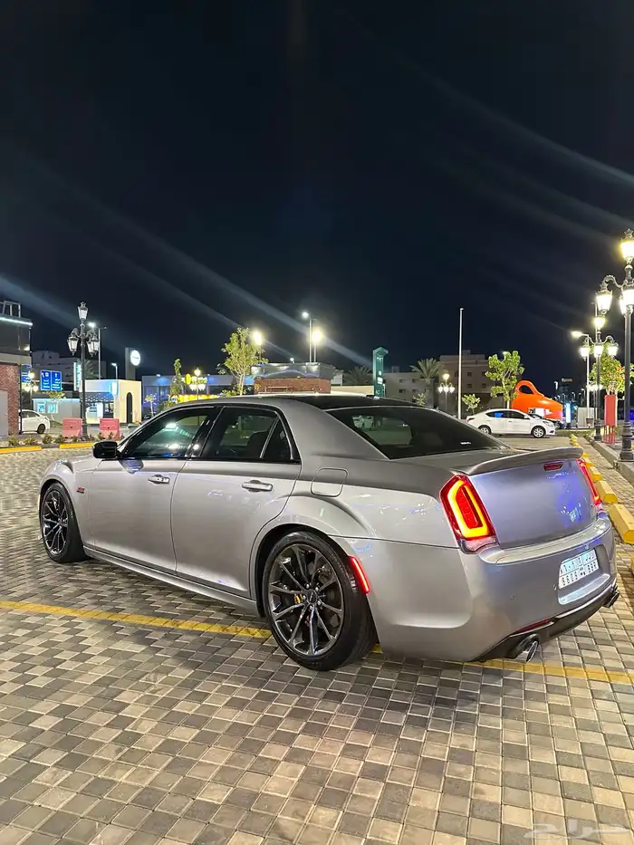 كرايزلر srt8 مخزن نظيف 10