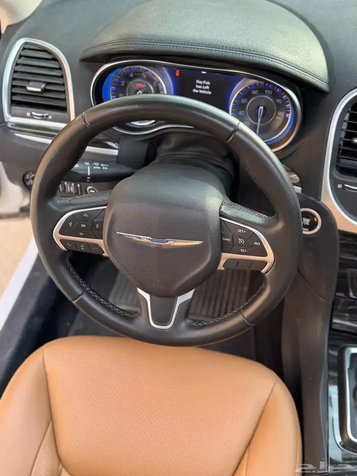 كرايزلر 2015 نظيفه 6 سلندر 11