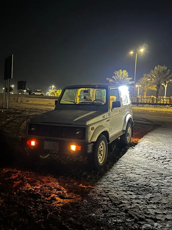 جيب سازوكي ساموراي 8