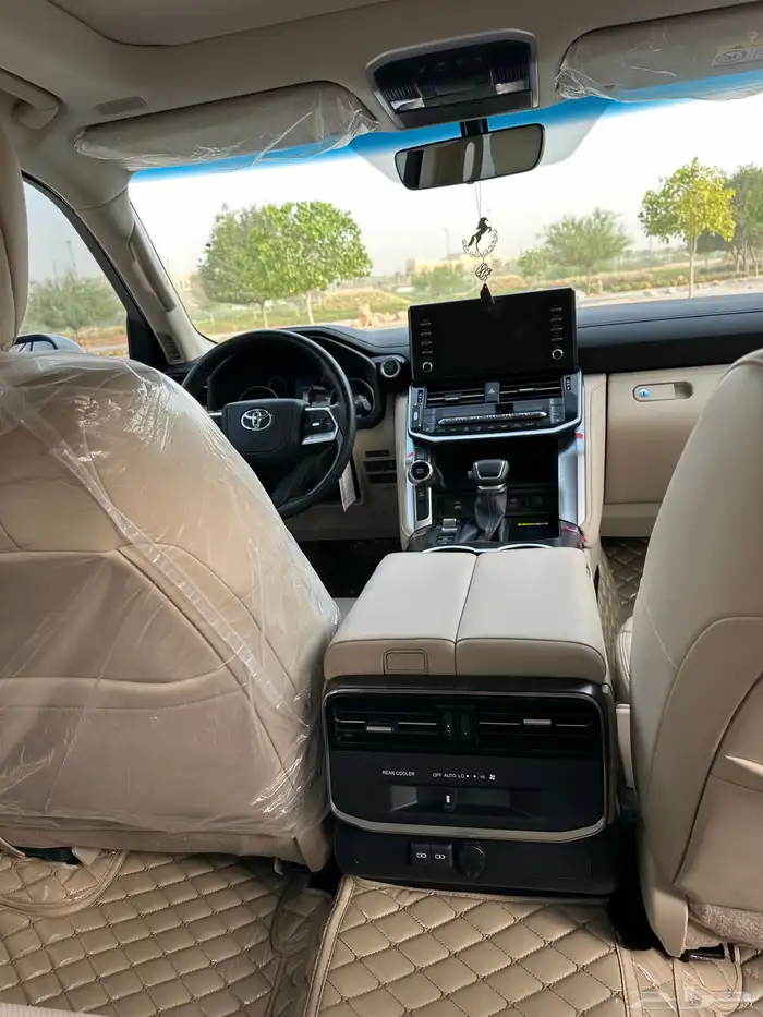 جيب لاندكروزر GXR وارد البريمي 2023 14