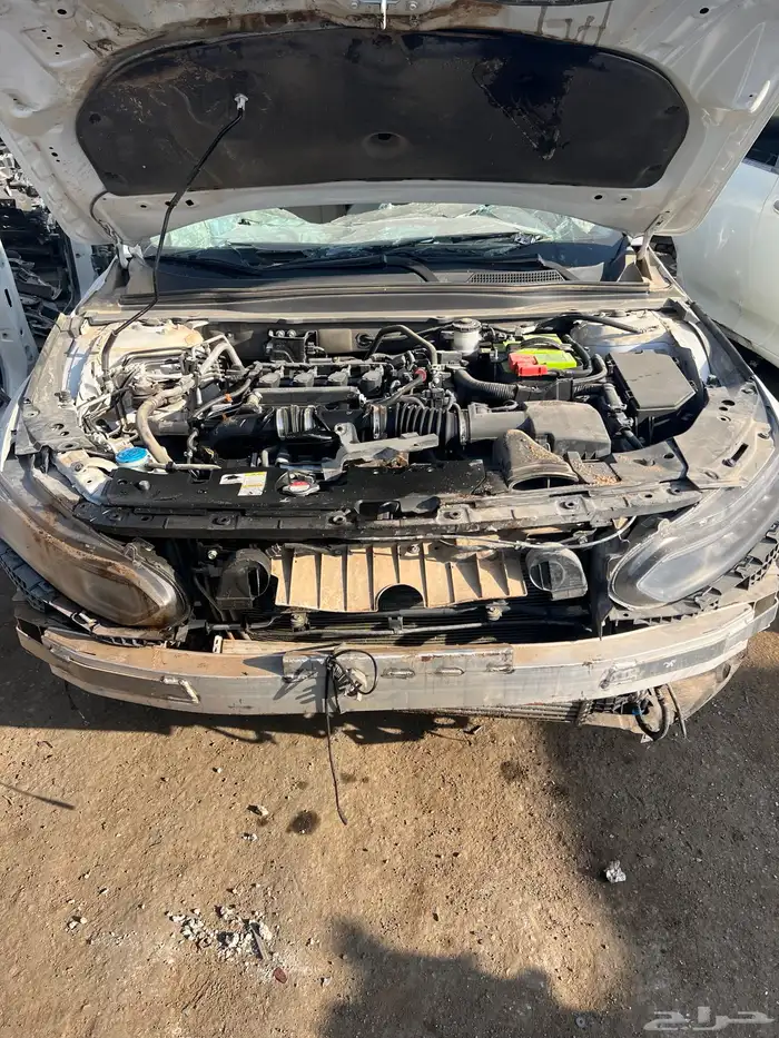 هوندا اكورد موديل 2022 لون أبيض تشليح قطع غيار 1