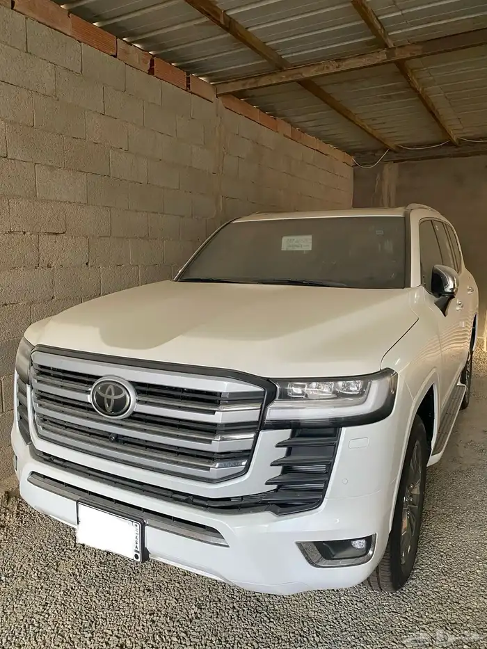 تويوتا لاندكروزر VXR سعودي أعلى فئة جديد اصفار 2024 0