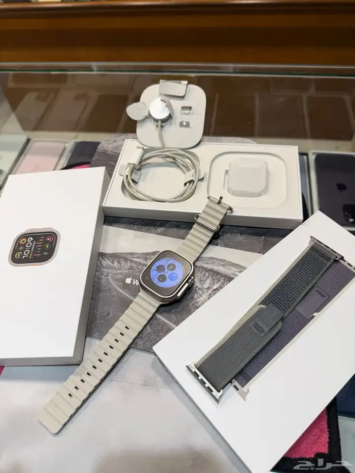 ساعة ابل الترا 2 مقاس 49 بطارية 100  مع كرتونها 10