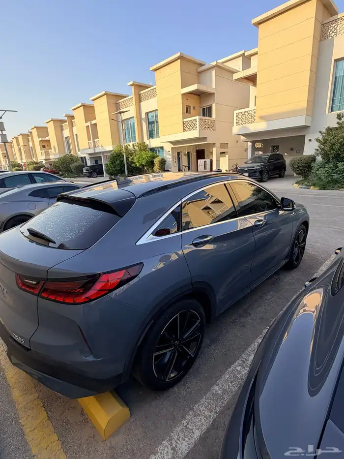 إنفينيتي QX 55 اعلي فئه 3