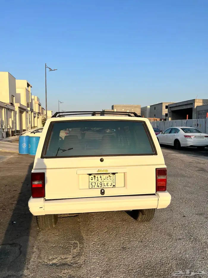جيب شروكي 93 تماتيك 5