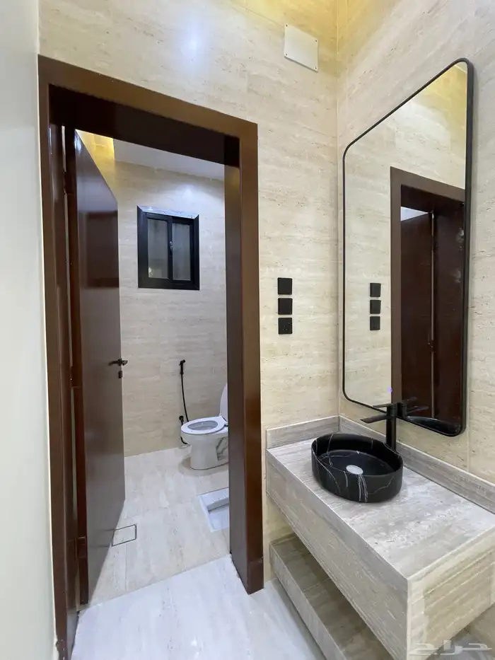 للبيع شقق ارضيه وعلويه بمداخل مستقله من 600 الف ح الراقى 31