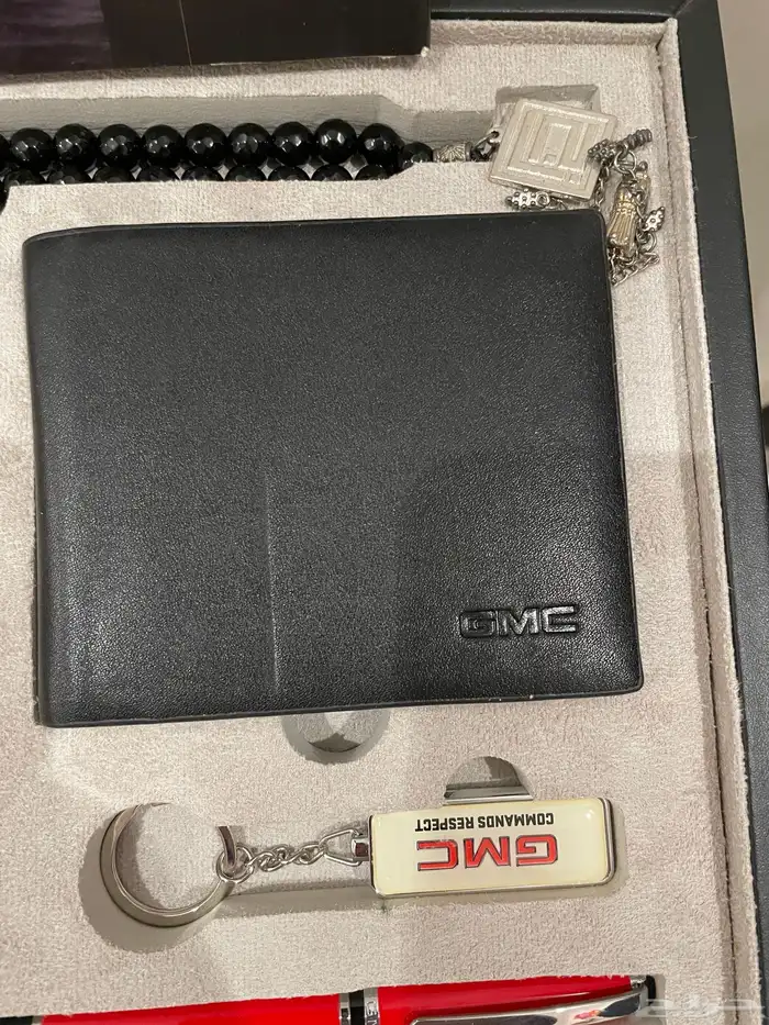 هدية الشراء من الجميح GMC 7