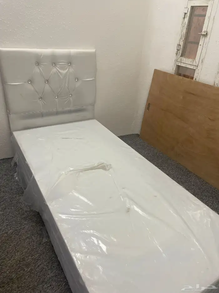 سرير ودولاب مجانا 2