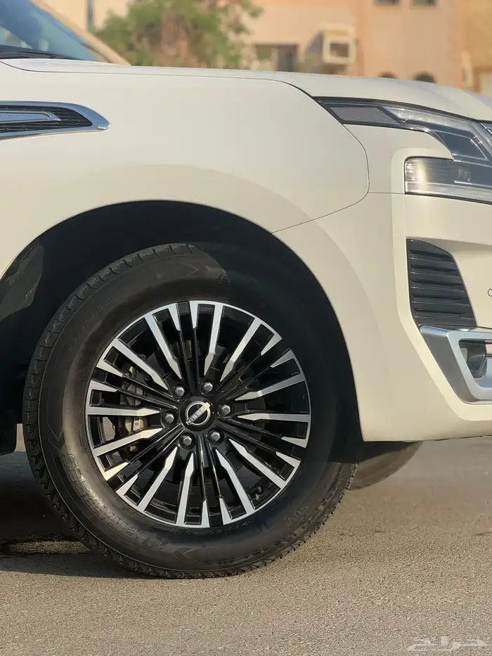 نيسان باترول موديل 2023 البيع 168000 الف 21