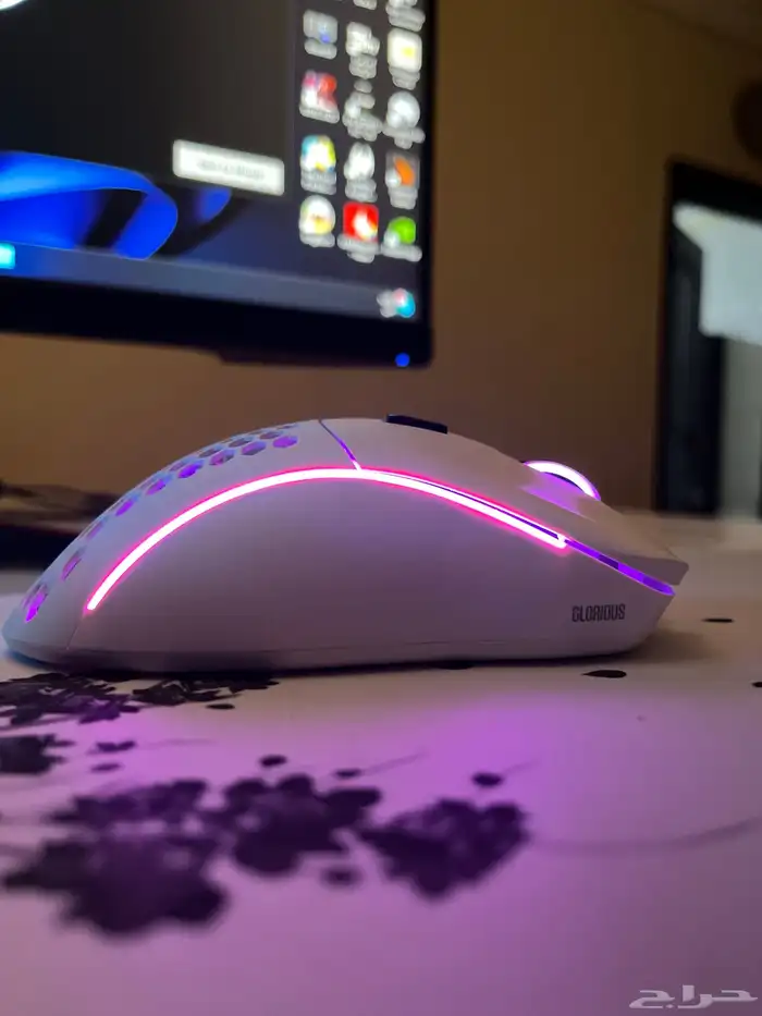 ماوس قلوريس لا سلكي موديل D 4