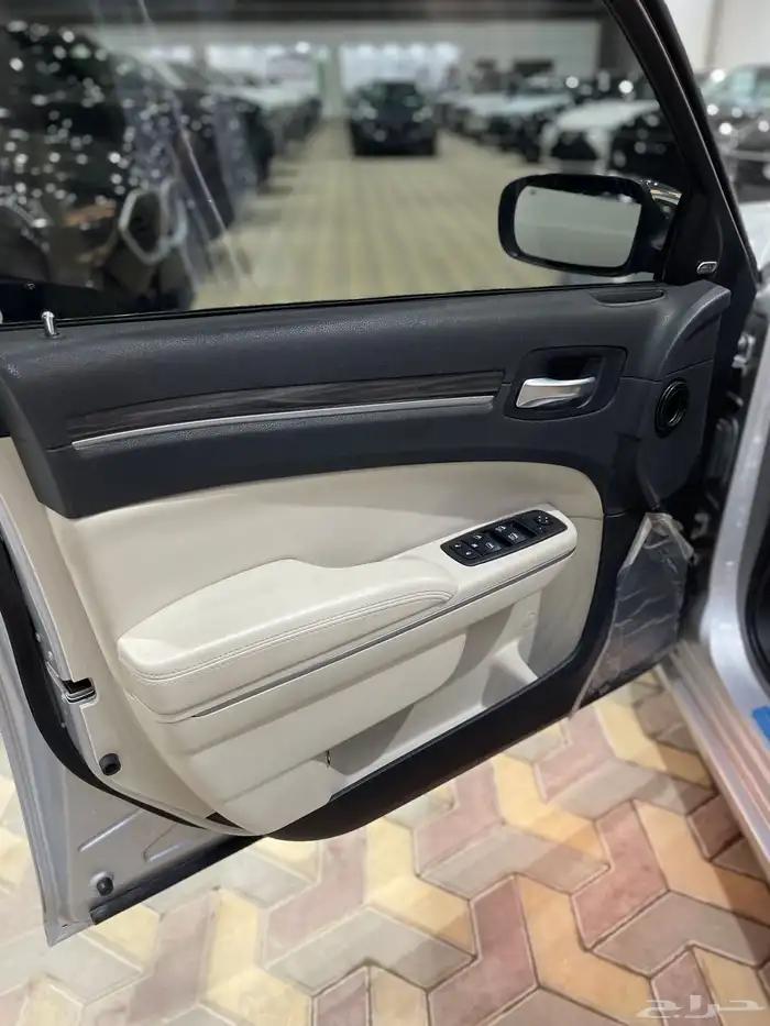 كرايسلر V6 عداد 69 الف 2021 9