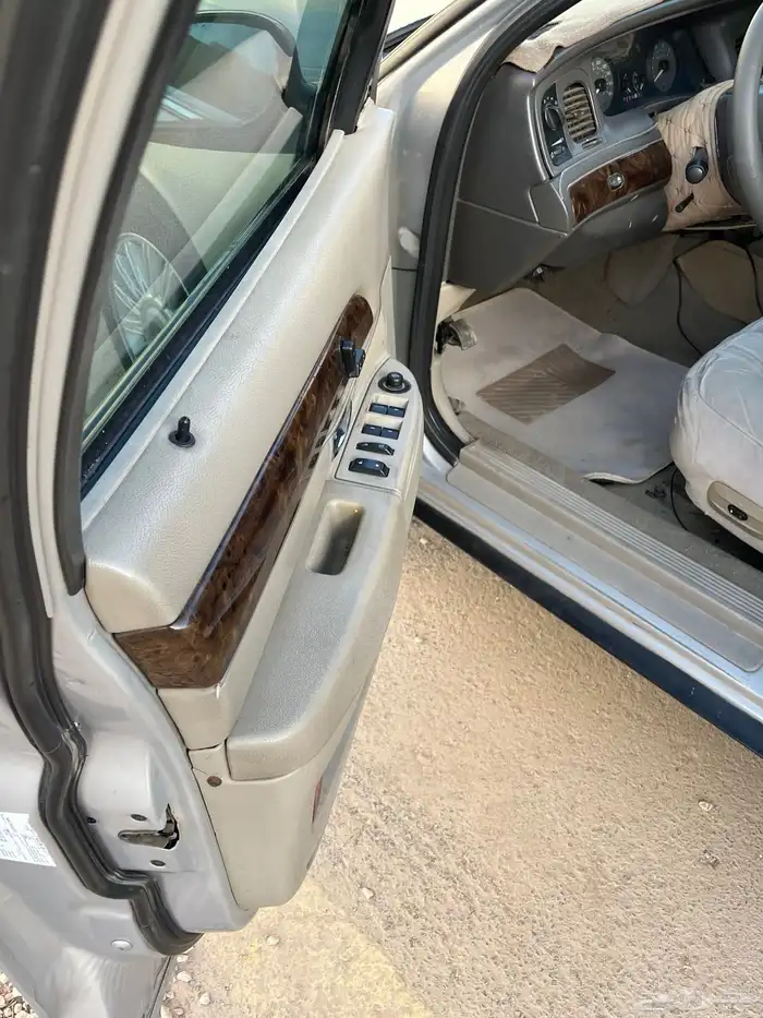 فورد للبيع محركات شرط بدي شرط معدا الرفرف والكبوت 3