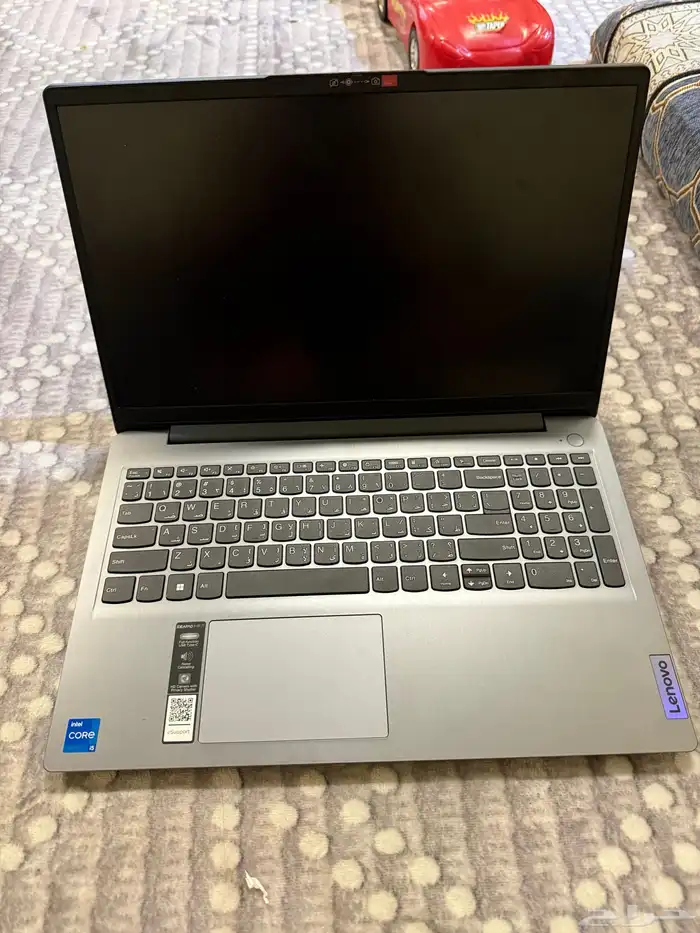 لابتوب lenovo اصدار جديد مستخدم مره واحدة فقط للجاد يكلمني 0