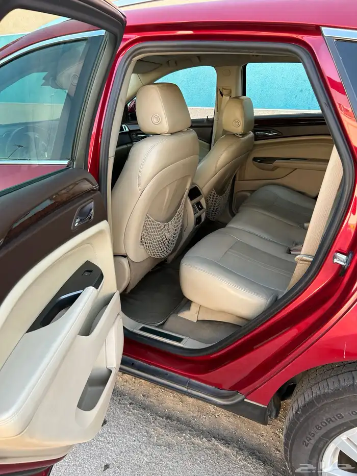 كاديلاك srx 2012 6