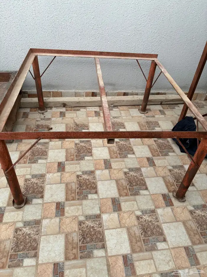 مركابة وطاوله 0