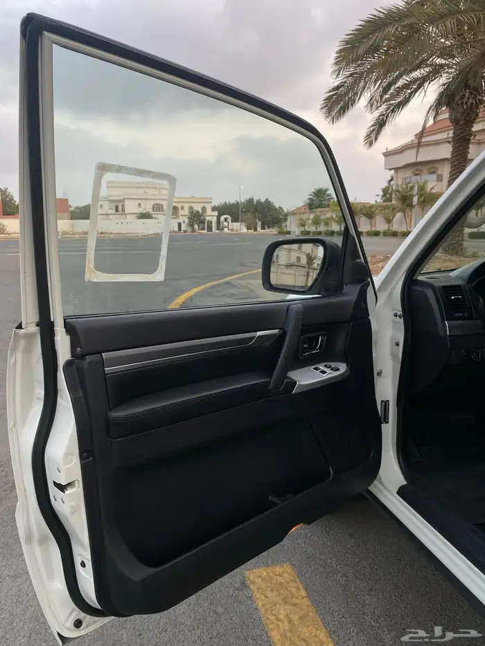 باجيرو 2020 للبيع 32