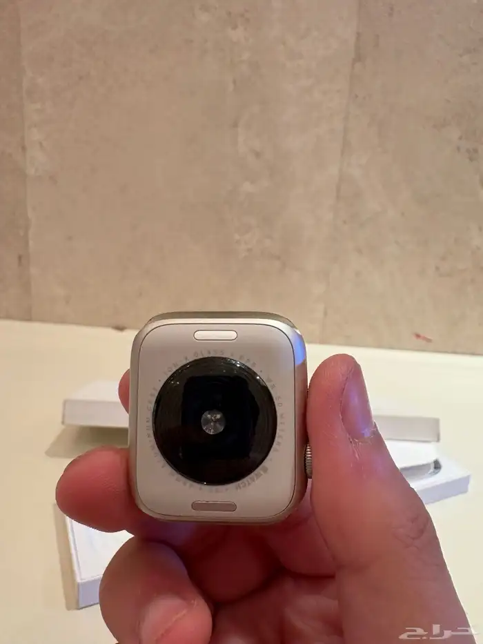 تم البيع  لبيع ساعة ابل Apple Watch SE (GPS) الجيل الثاني 11