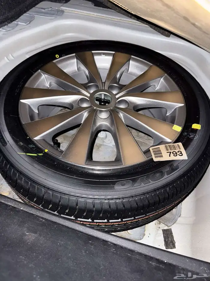 تويوتا أفالون 21