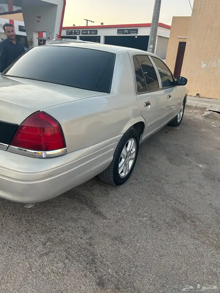 فورد فكتوريا 2008 2