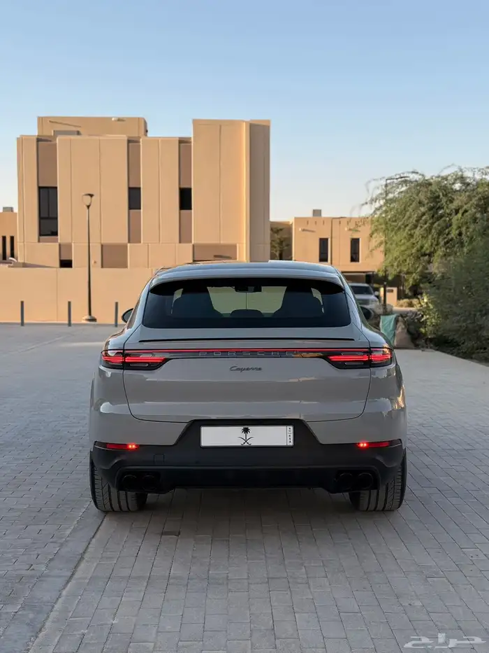بورش كايين كوبيه بلاتينيوم اديشن platinum Edition Coupe2023 3