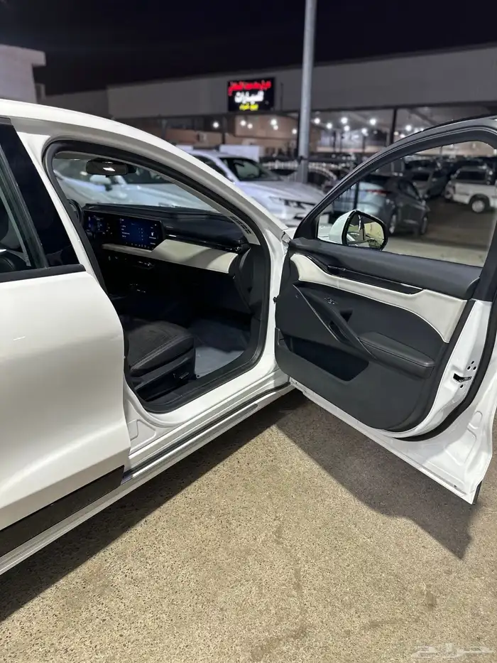 فورد توروس 2023 ترند مخزن وكالة 29