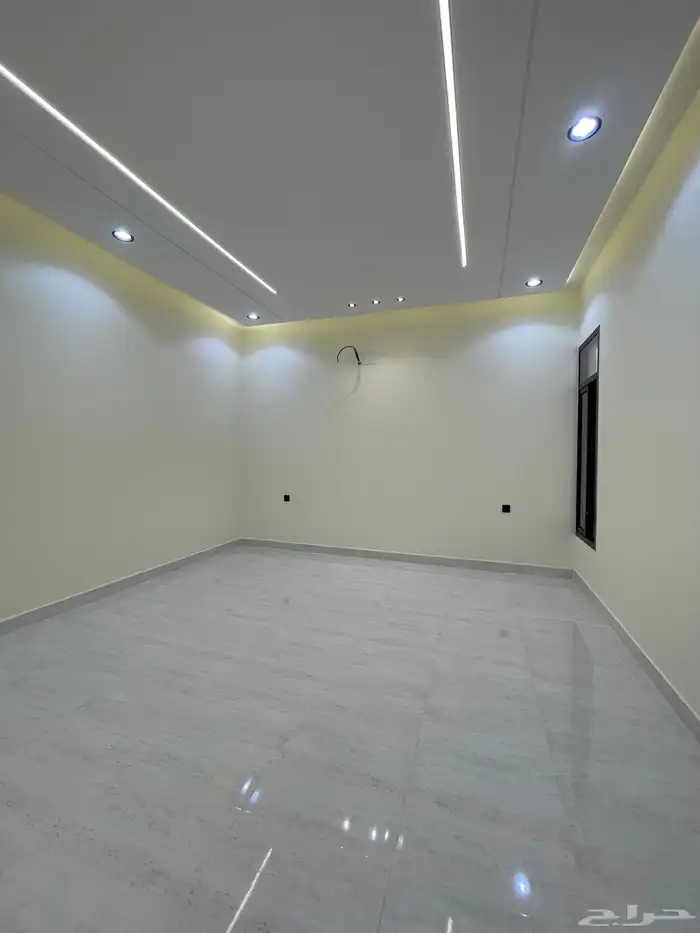 للبيع شقق ارضيه وعلويه بمداخل مستقله من 600 الف ح الراقى 36