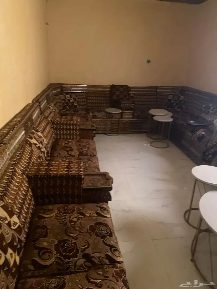 كنب مقاس 4 في 6 0