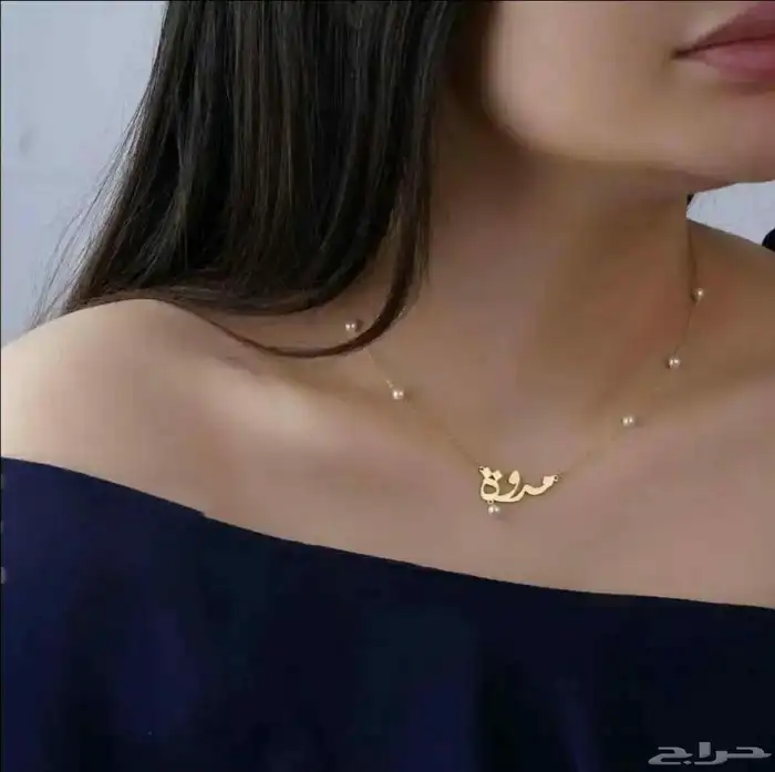 قلادة الورده البيضاء الانيق 1