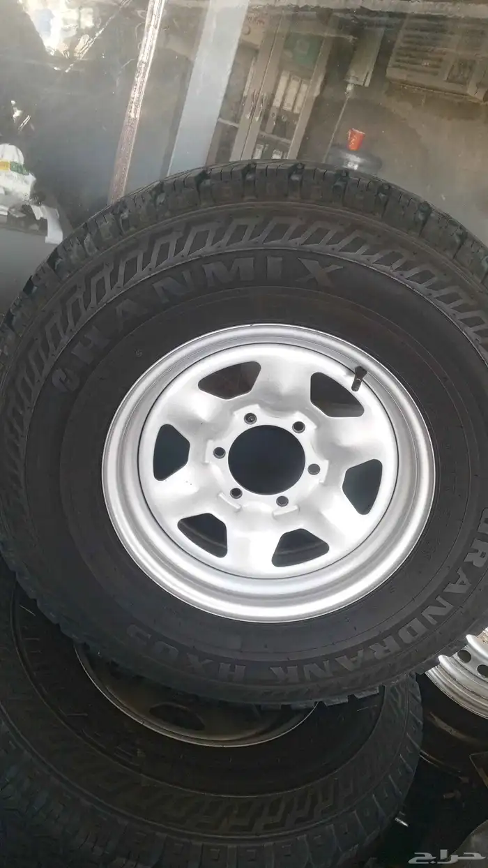 جنوط 6 مسمار مقاس 16 مع كفرات صيني 2