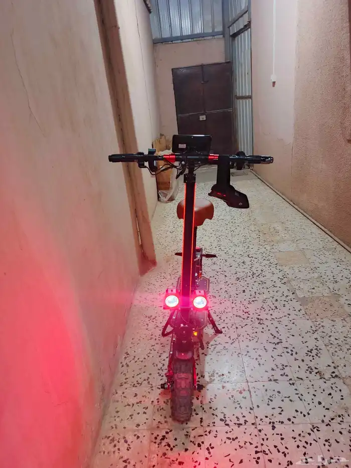 سكوتر كهربائي التمساح 3000w السعر 1450 غير قابل للتفاوض 1