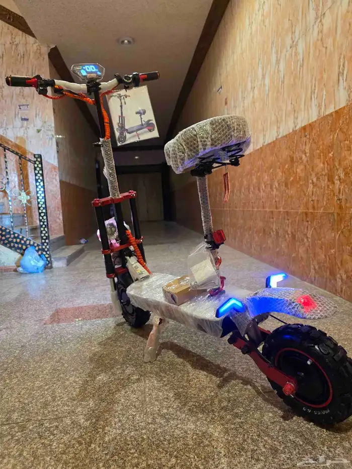 اسكوتر كهربائي المدرعه محركين 3800واط وبطاريه 22الف امبيىطر 27