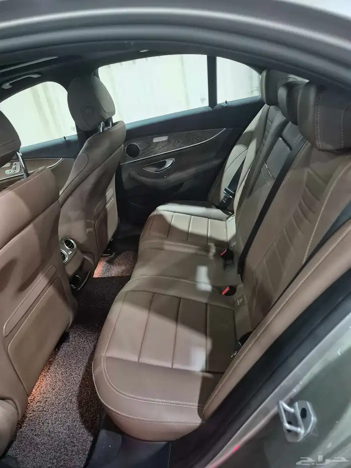 مرسيدس E250 2021 23