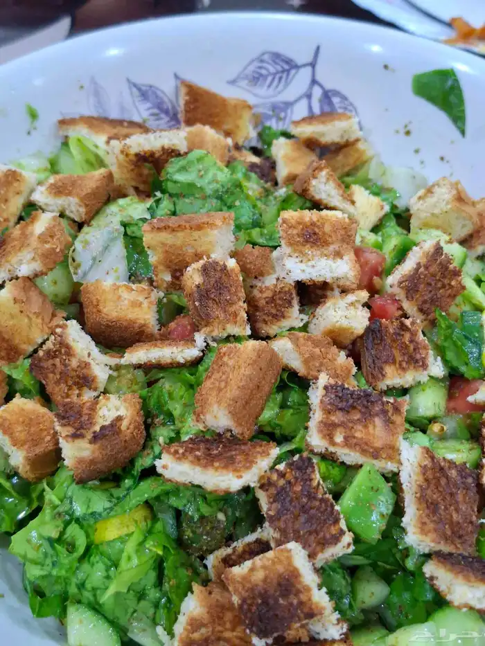 مأكولات طبخ من بيتي بشكل صحيح. يشمل جميع الكبسات والسلطات 0