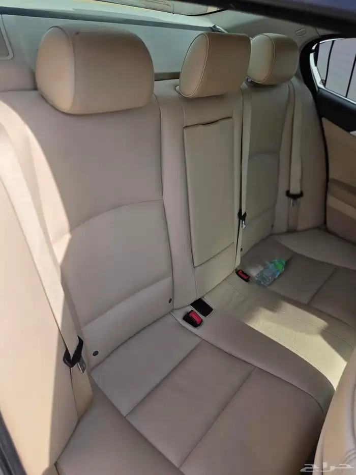 لعشاق النظيف بي ام دبليو 530. BMW 530 17
