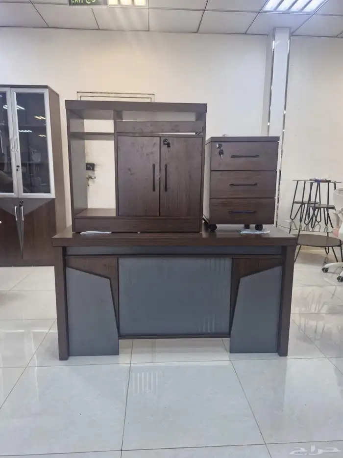 جديد مكاتب ادارية خشب زاوية موجود مع دولاب ملفات و كراسي 5