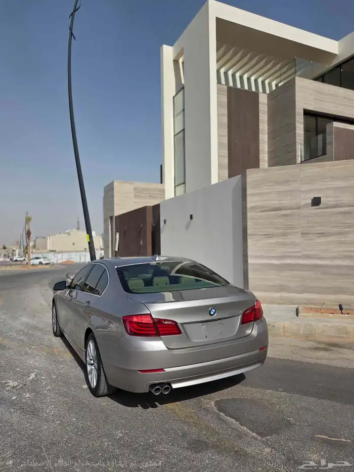 لعشاق النظيف بي ام دبليو 530. BMW 530 4