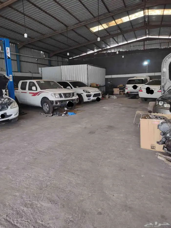 مركز وورشة للتقبيل بجميع عددها 15