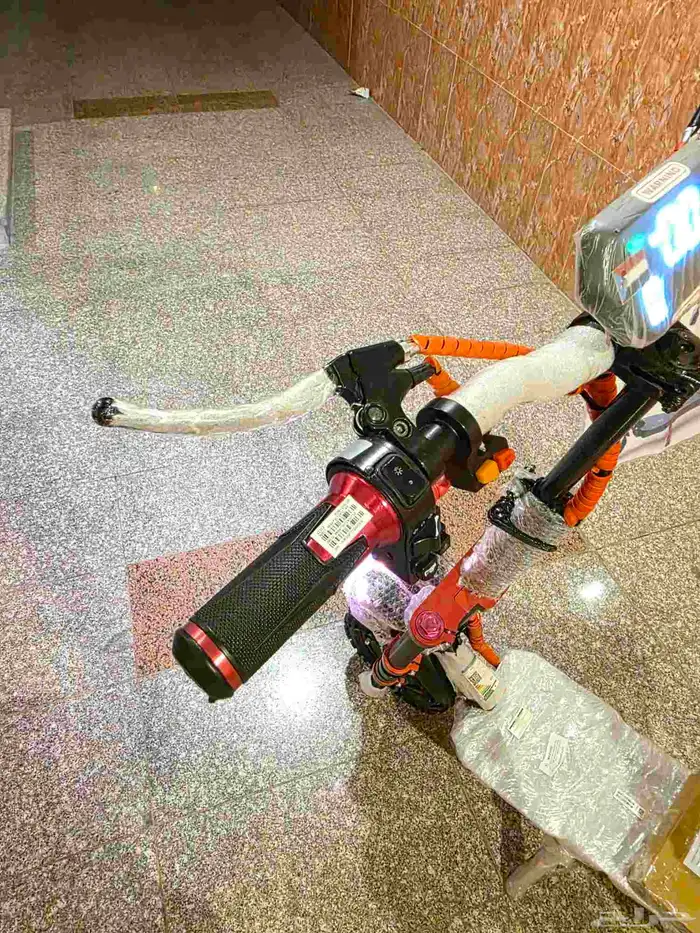 اسكوتر كهربائي المدرعه محركين 3800واط وبطاريه 22الف امبيىطر 15