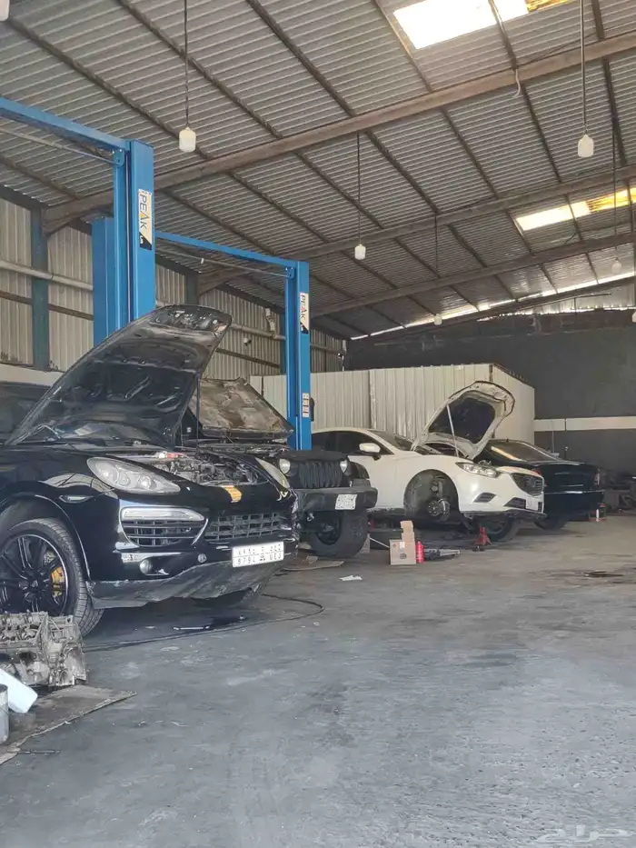 مركز وورشة للتقبيل بجميع عددها 10