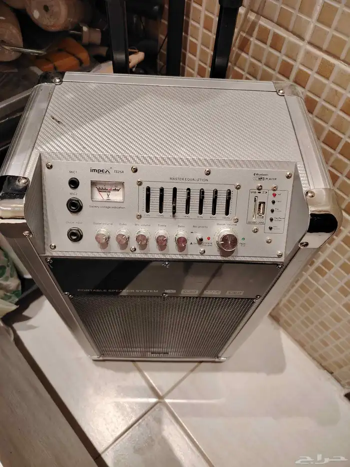 اثاث وطاولات ومنقي وسجاد 7