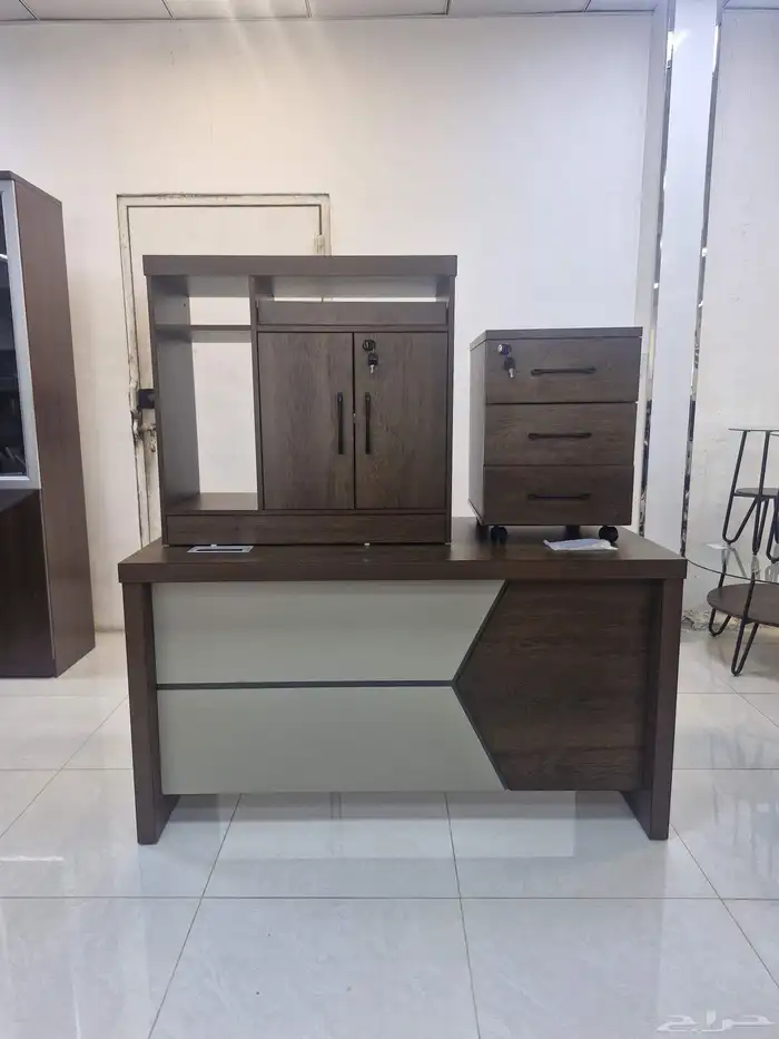 جديد مكاتب ادارية خشب زاوية موجود مع دولاب ملفات و كراسي 2