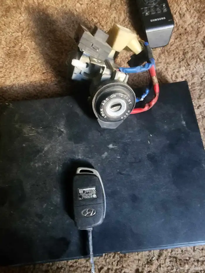 مفتاح النترا مع السوتش وقطع غيار لعدة سيارات BEM و تويوتا 0