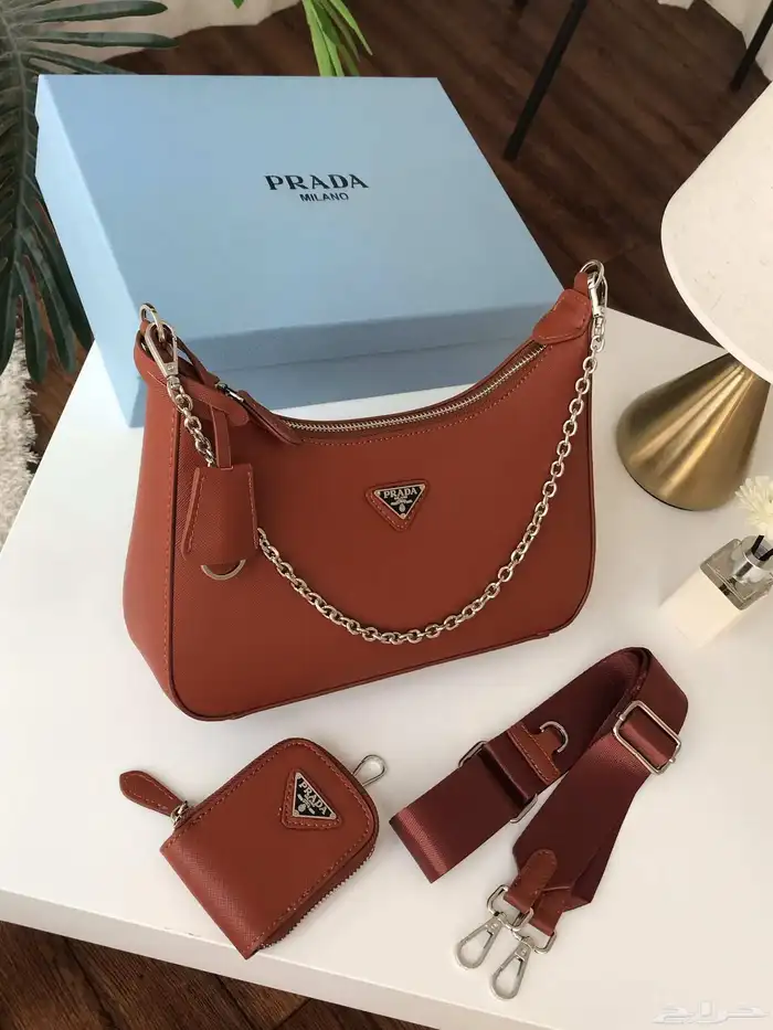 شنط ماركة برادا 4