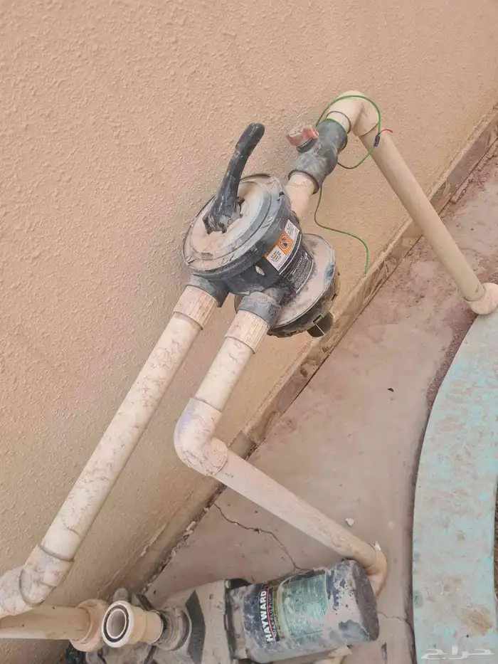 ممضخه مع فلتر مع حمام سباحه كامل للبيع 3