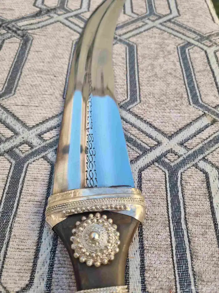 جنببه ذريع فضه محبب المقبض قرن 6