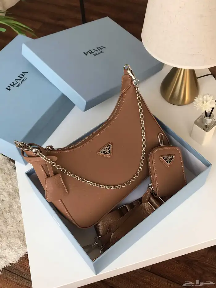 شنط ماركة برادا 1